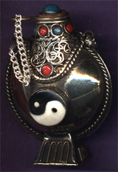 017 Yin Yang Bottle