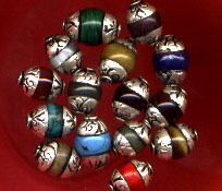 Current Colors small capped