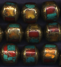 Nilofur Primary Color Brass Bead
