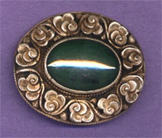 Pin Large Jade Oval