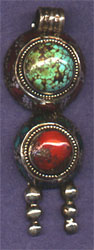 Qazi 2-line pendant