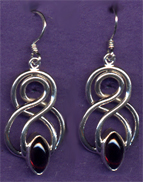 Shakya 2 wire bending earring