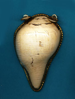 Shell Pendant.JPG